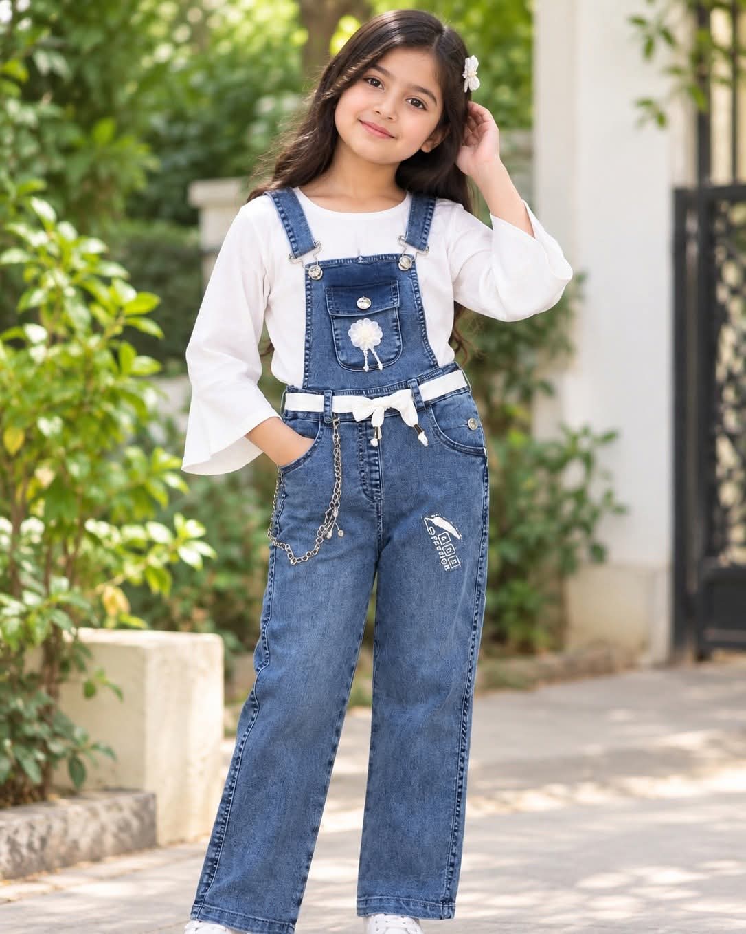Girls Premium Denim Dungaree Dungaree Overalls Set with Bell-Sleeve Inner Tops